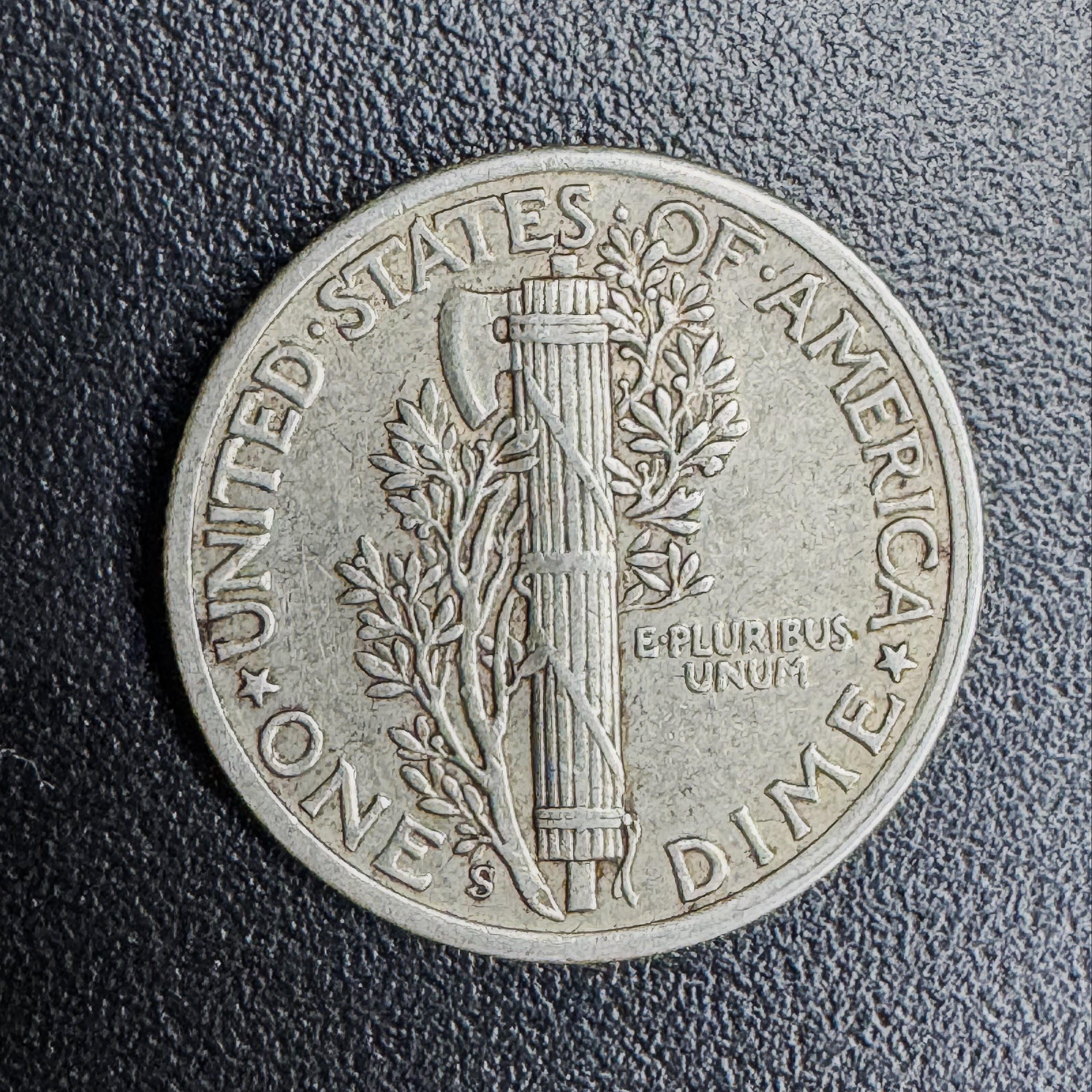 Mercury Dime (1916–1945) — 90% Silver (Random Year / VF+)